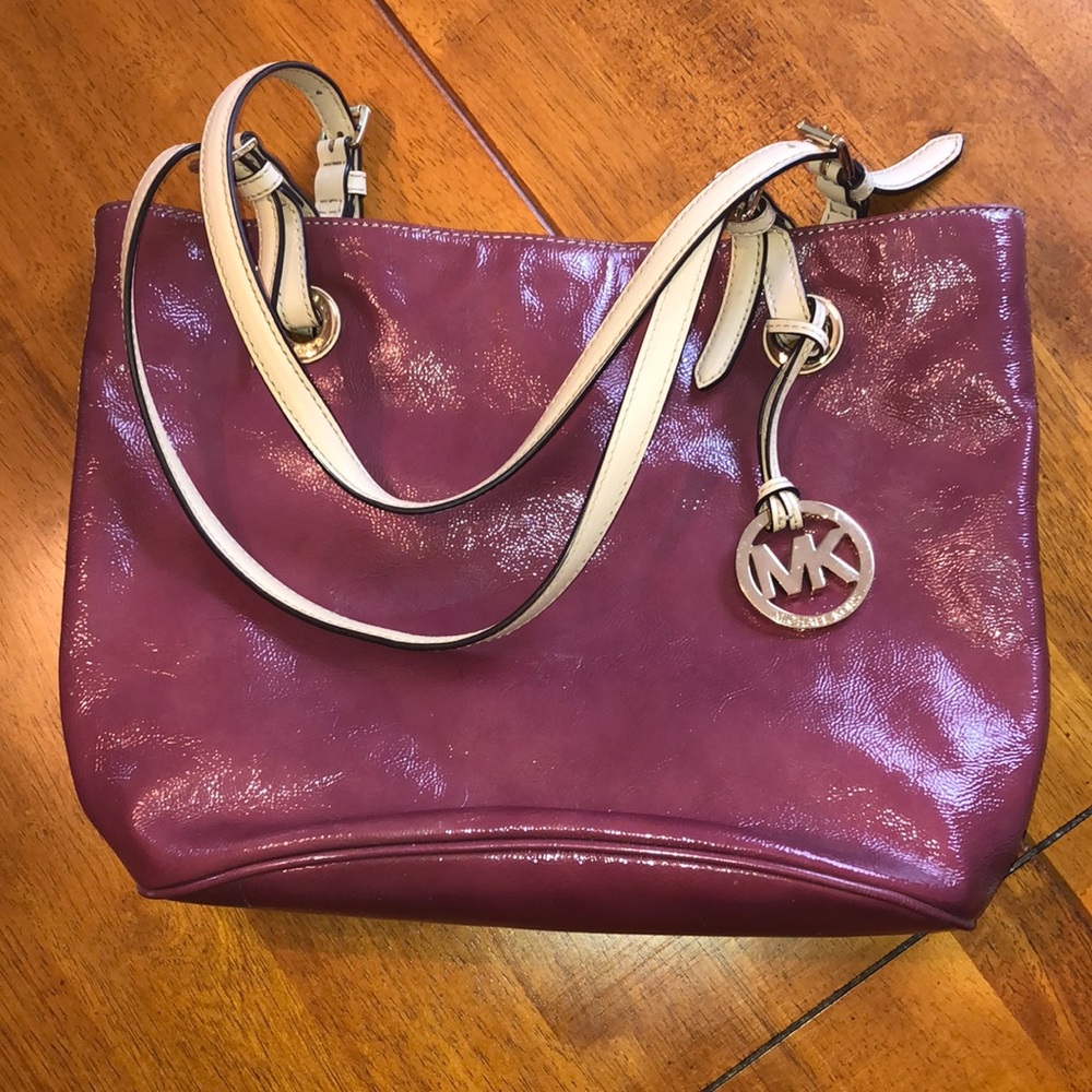 Micheal Kors Purse